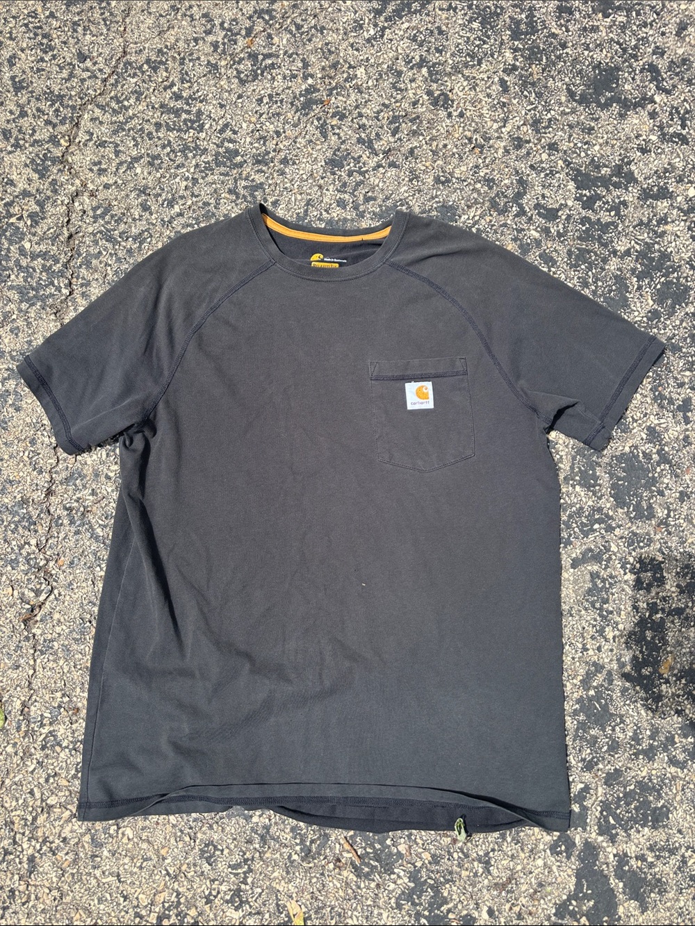 Vintage Y2K Carhartt Mens Medium Relaxed Fit Cotton Pocket T-Shirt Faded Black
